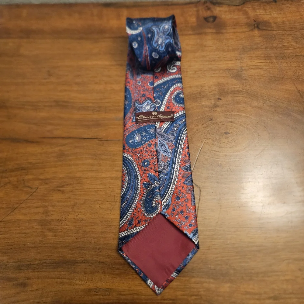 Etienne Aigner‎ Mens Necktie Paisley Red Blue EUC